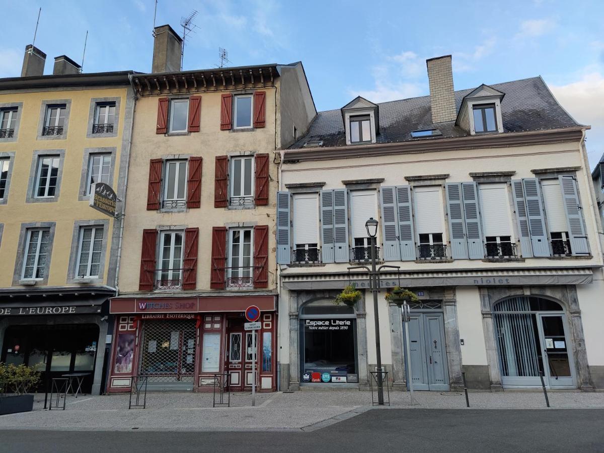 Appartement Centre-Ville Pour Sejour Et Cure Bagneres-de-Bigorre Exterior photo